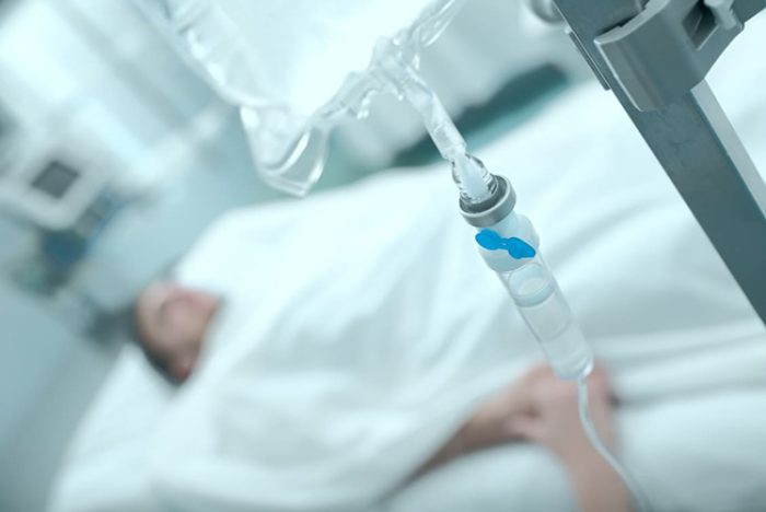 Какие капельницы помогают при алкогольной интоксикации, от запоя и похмелья